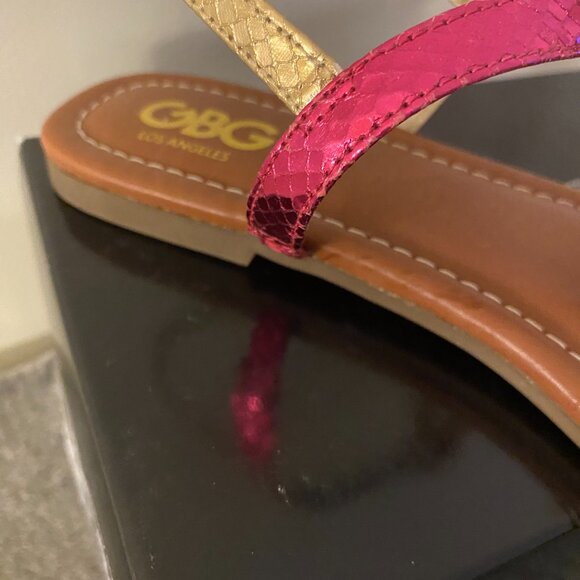 π NWT GBG Los Angeles Hot Pink Sandals β Size 10M | Glam, Chic & Vacation-Ready - Picture 5 of 8